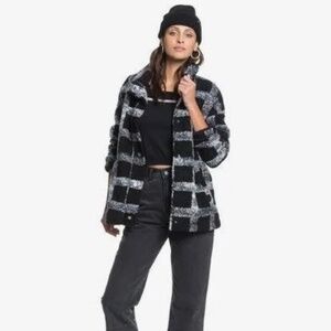 ROXY Set Your Sights Sherpa Jacket. Size M.